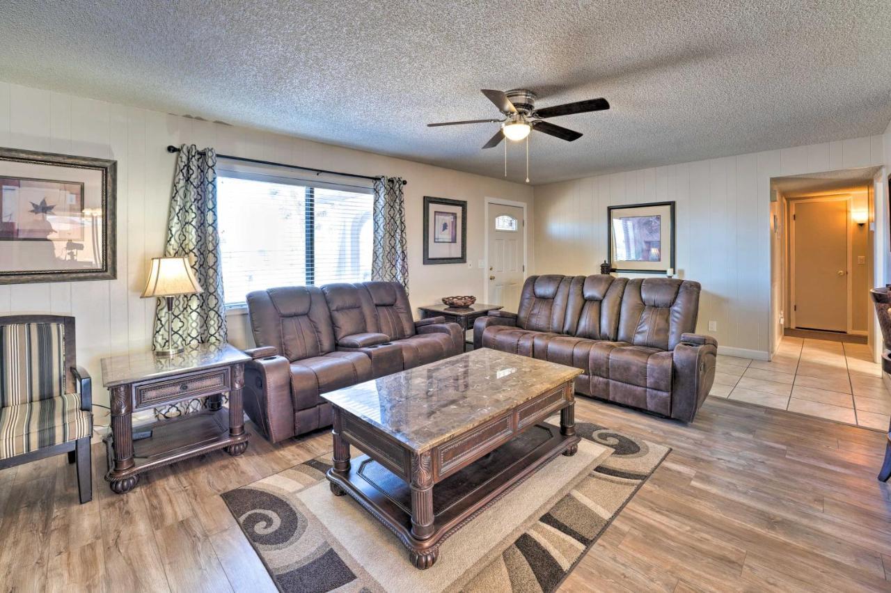Lake Havasu Home With Pool - 2 Miles To Waterfront! Lake Havasu City Εξωτερικό φωτογραφία