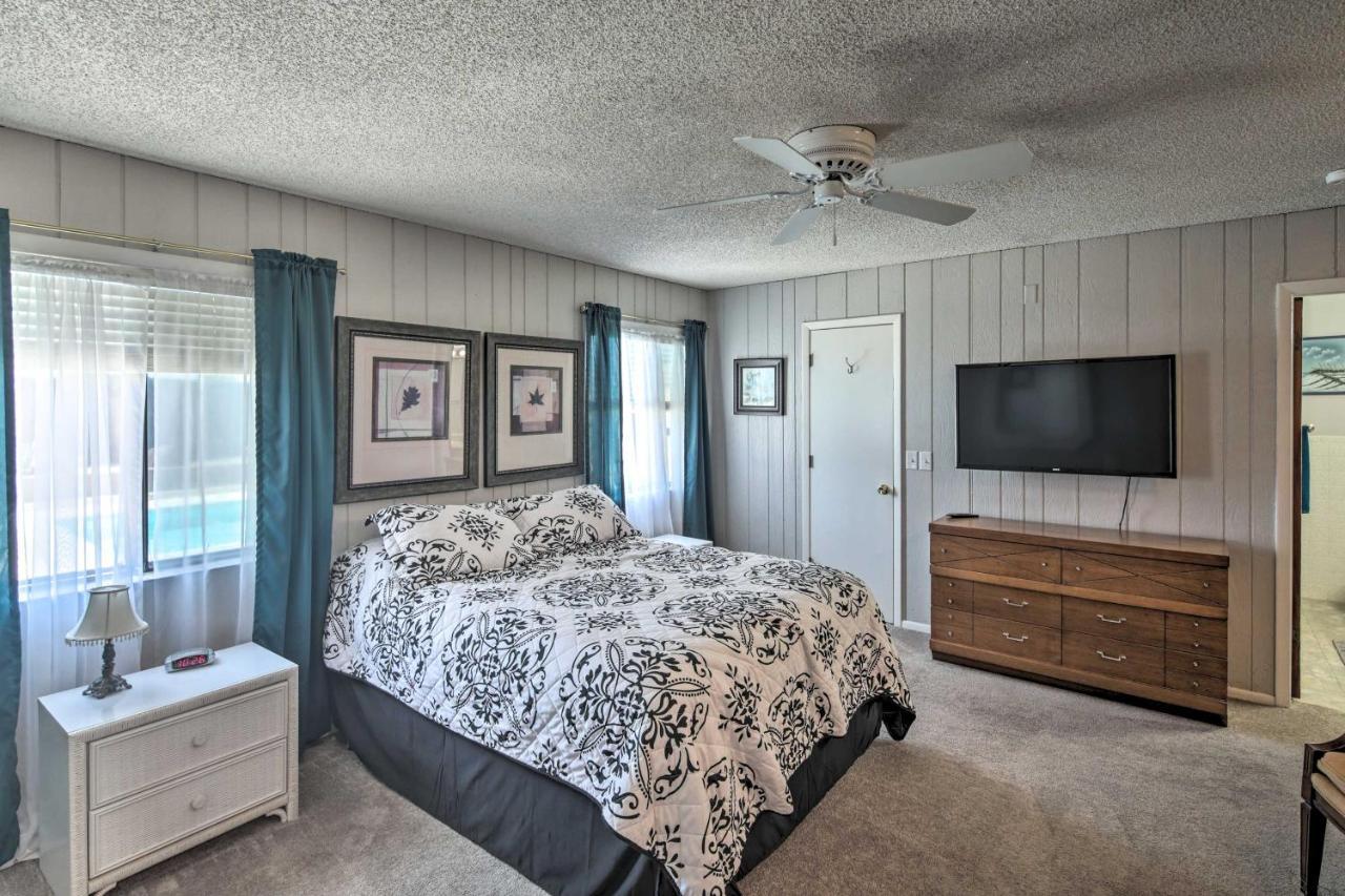Lake Havasu Home With Pool - 2 Miles To Waterfront! Lake Havasu City Εξωτερικό φωτογραφία